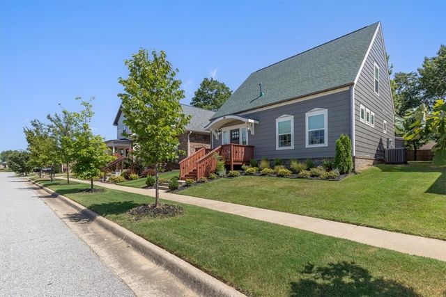 4211 W Winter Evening Place, Fayetteville, AR 72704