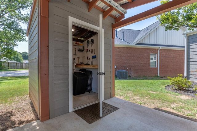 4211 W Winter Evening Place, Fayetteville, AR 72704