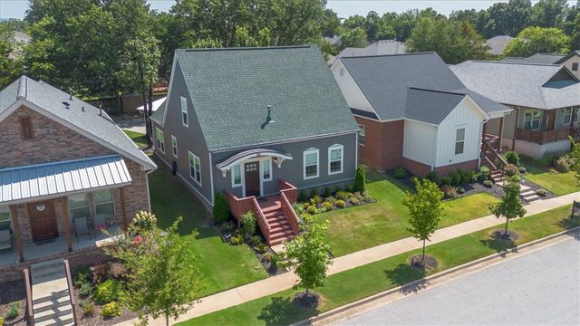 4211 W Winter Evening Place, Fayetteville, AR 72704