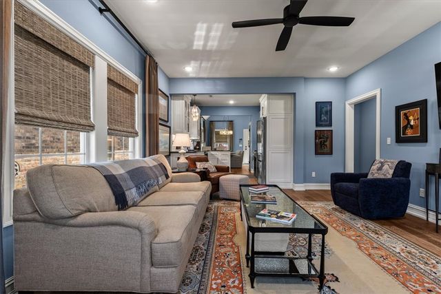 4211 W Winter Evening Place, Fayetteville, AR 72704