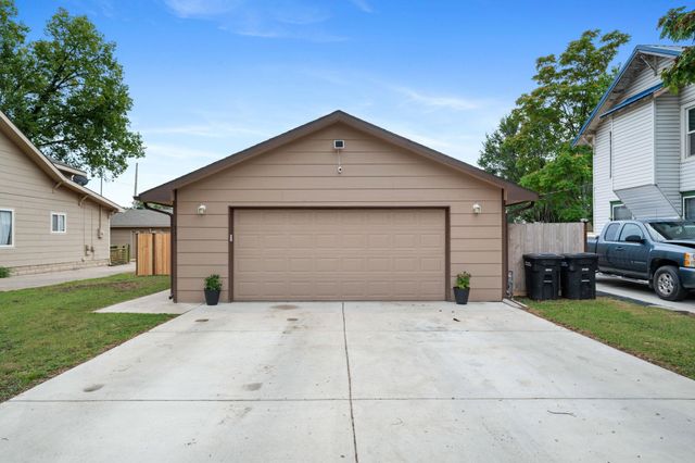 333 E Clark Ave, Augusta, KS 67010