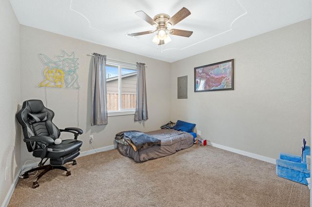 333 E Clark Ave, Augusta, KS 67010