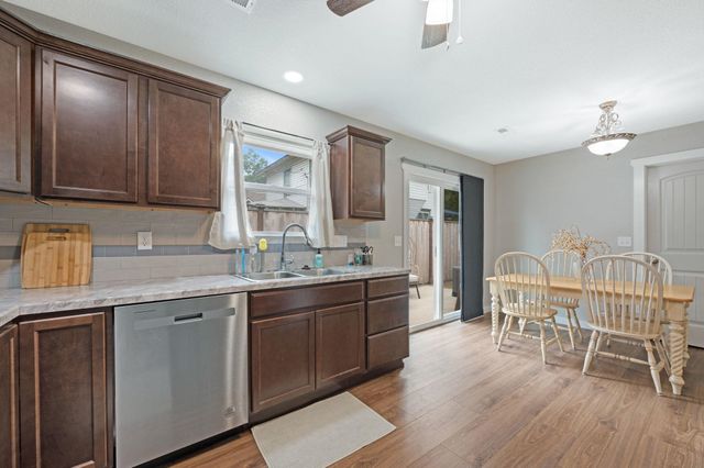 333 E Clark Ave, Augusta, KS 67010