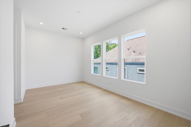 6118 Gehring Street, Houston, TX 77021