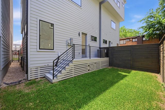 6118 Gehring Street, Houston, TX 77021