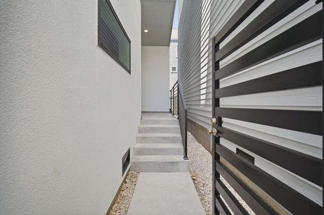 6118 Gehring Street, Houston, TX 77021