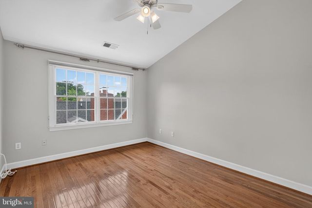 3352 5TH ST S, Arlington, VA 22204