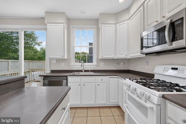 3352 5TH ST S, Arlington, VA 22204