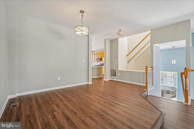 43771 MAISON BLANC SQ, Ashburn, VA 20148