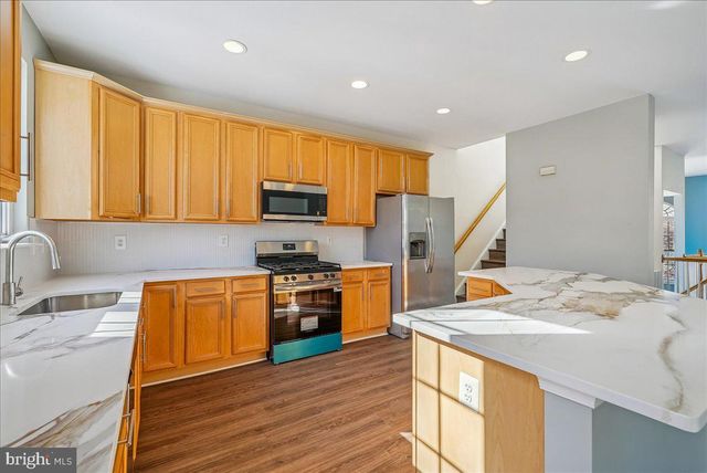 43771 MAISON BLANC SQ, Ashburn, VA 20148