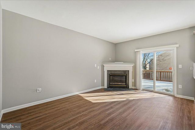 43771 MAISON BLANC SQ, Ashburn, VA 20148