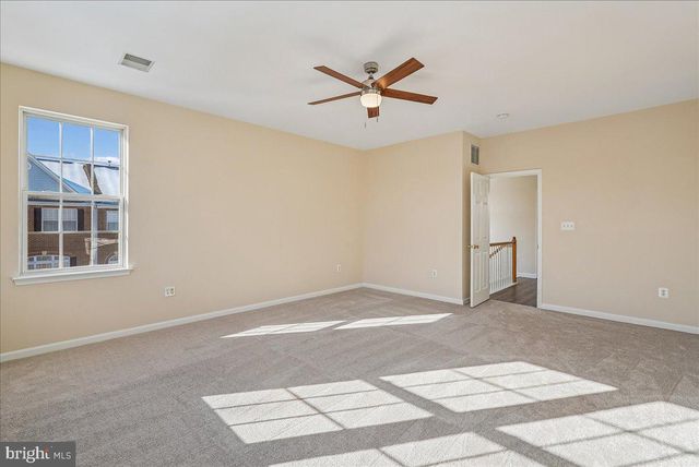 43771 MAISON BLANC SQ, Ashburn, VA 20148