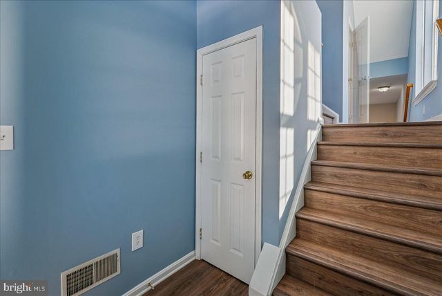 43771 MAISON BLANC SQ, Ashburn, VA 20148