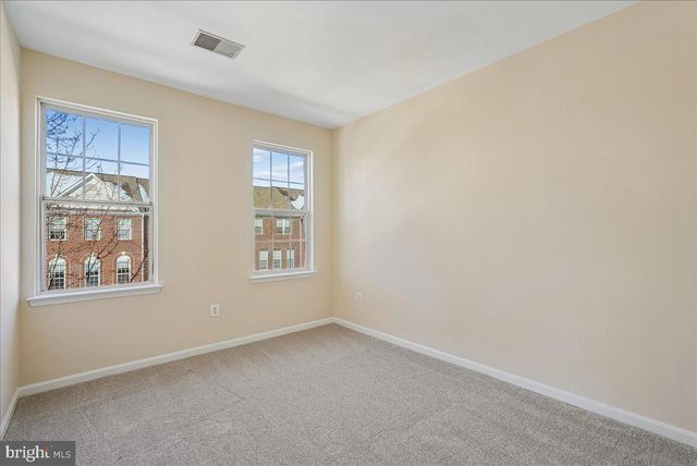 43771 MAISON BLANC SQ, Ashburn, VA 20148