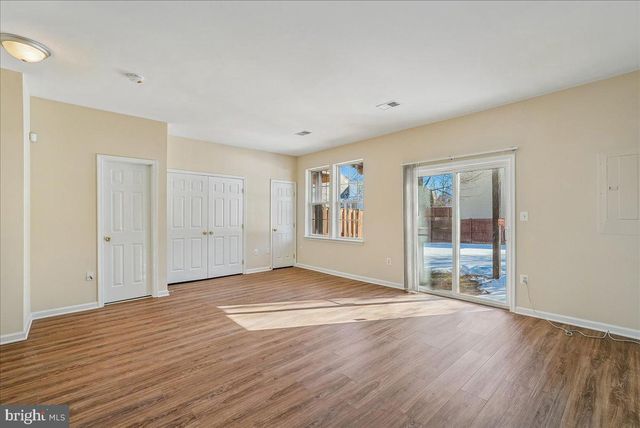 43771 MAISON BLANC SQ, Ashburn, VA 20148