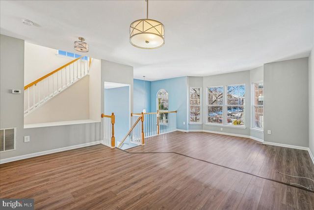 43771 MAISON BLANC SQ, Ashburn, VA 20148