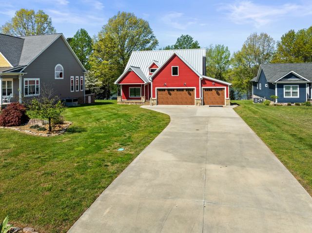 171 Cypress Point Dr, Winchester, TN 37398