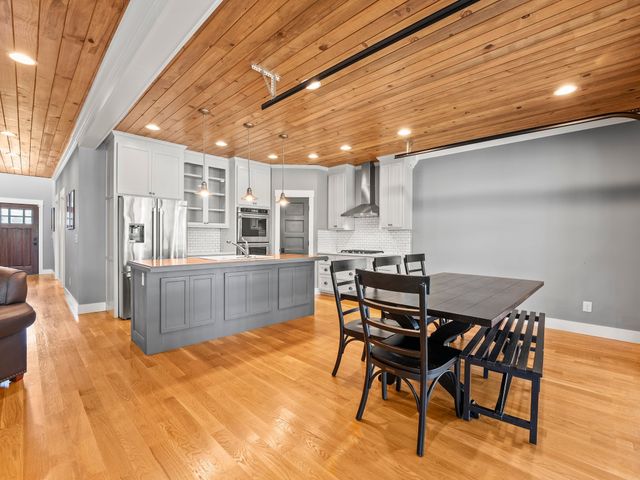 171 Cypress Point Dr, Winchester, TN 37398