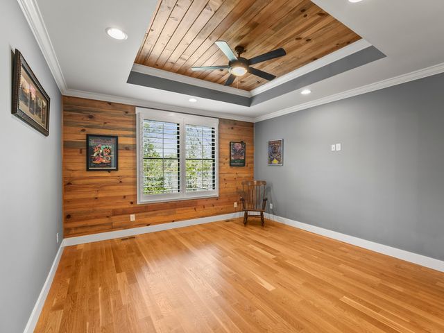 171 Cypress Point Dr, Winchester, TN 37398