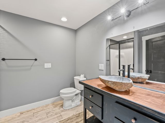 171 Cypress Point Dr, Winchester, TN 37398