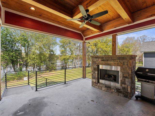 171 Cypress Point Dr, Winchester, TN 37398