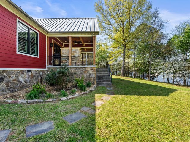 171 Cypress Point Dr, Winchester, TN 37398