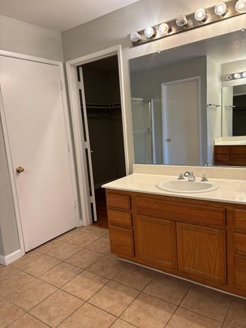 3358 Jonathen St, Stockton, CA 95206
