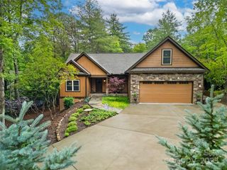 321 Middle Connestee Trail, Brevard, NC 28712