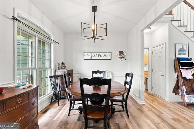424 Arbor Hills Road N, Talking Rock, GA 30175