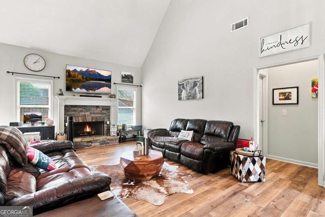 424 Arbor Hills Road N, Talking Rock, GA 30175