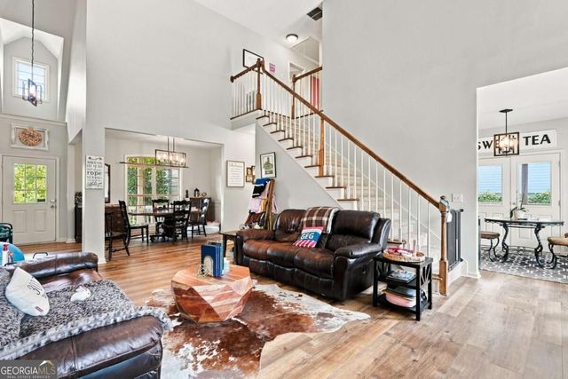 424 Arbor Hills Road N, Talking Rock, GA 30175
