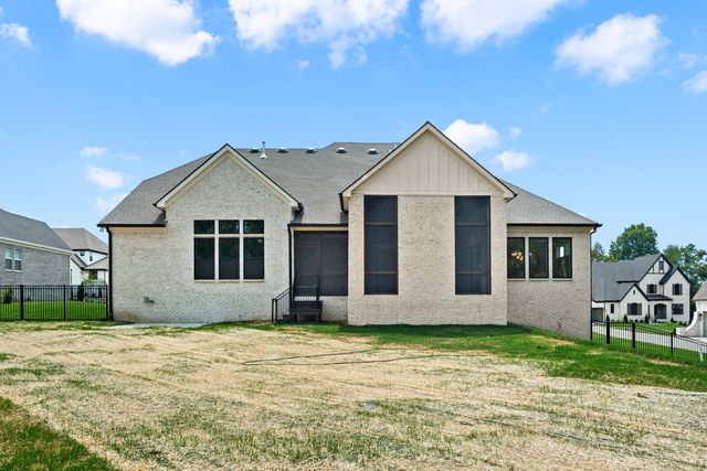 532 Devine Court, Arrington, TN 37014