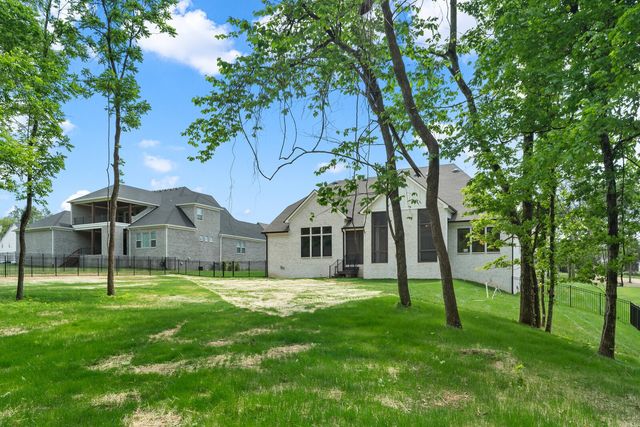532 Devine Court, Arrington, TN 37014