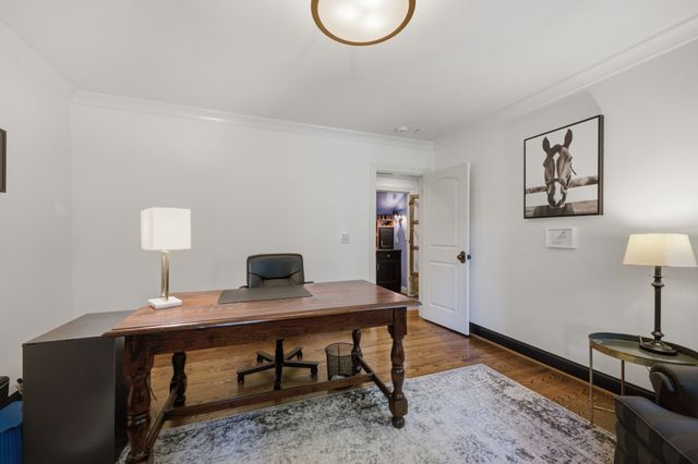 933 Van Leer Dr, Nashville, TN 37220