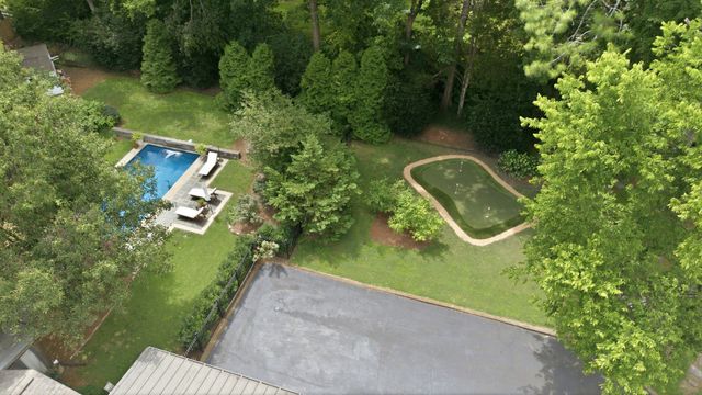 933 Van Leer Dr, Nashville, TN 37220