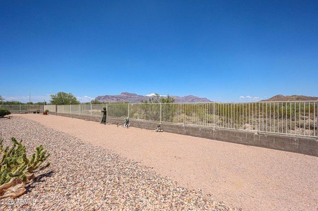 3301 S GOLDFIELD Road 4020, Apache Junction, AZ 85119