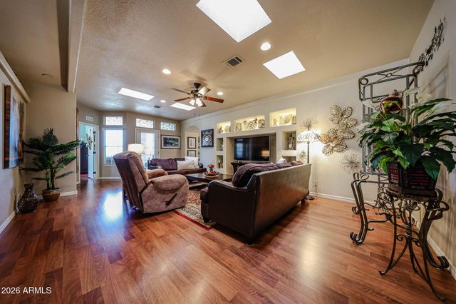 3301 S GOLDFIELD Road 4020, Apache Junction, AZ 85119