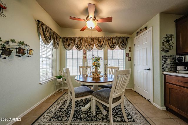 3301 S GOLDFIELD Road 4020, Apache Junction, AZ 85119