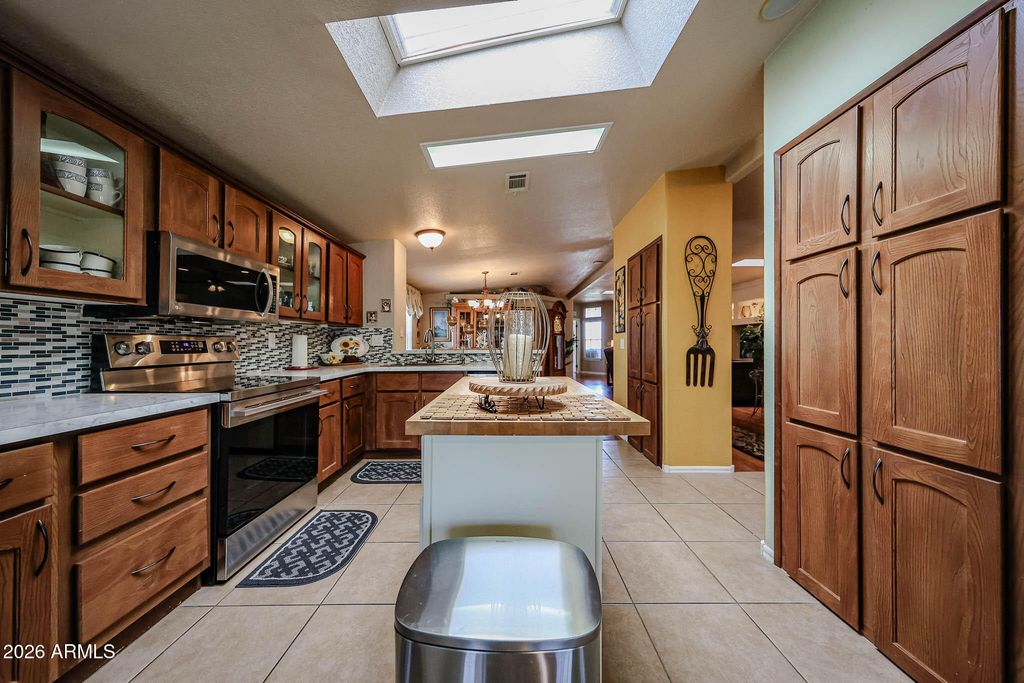 3301 S GOLDFIELD Road 4020, Apache Junction, AZ 85119 — photo 2