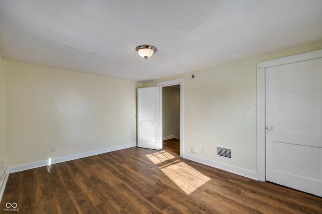 3250 Central Avenue, Indianapolis, IN 46205