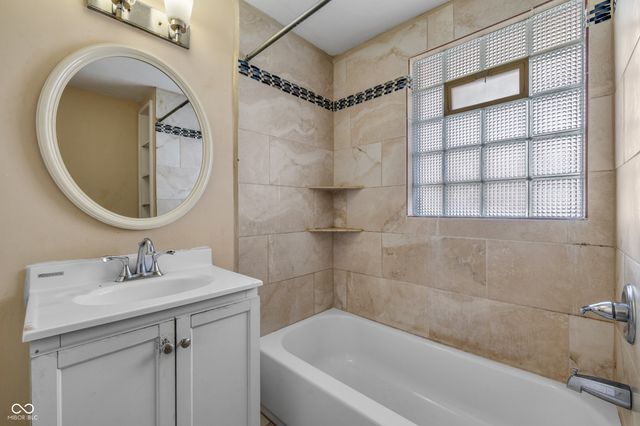 3250 Central Avenue, Indianapolis, IN 46205