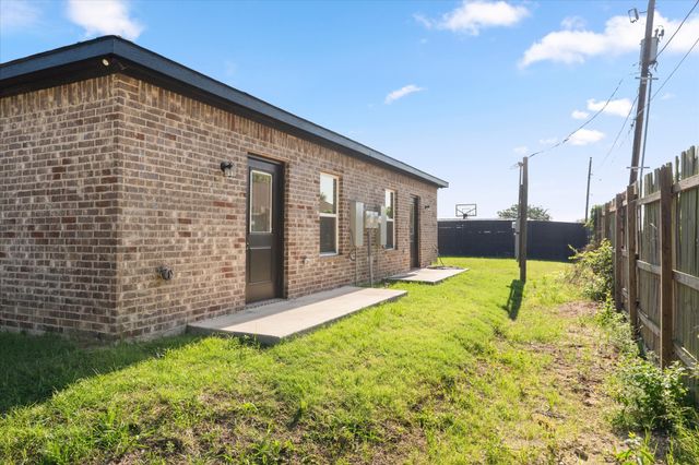 109B Happy Hill Trail, Gun Barrel City, TX 75156