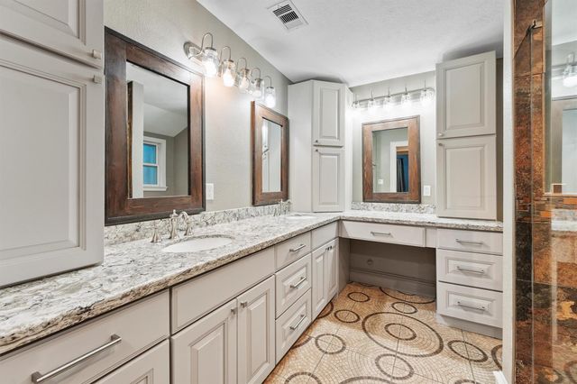 6733 Sylvan Road, Houston, TX 77023