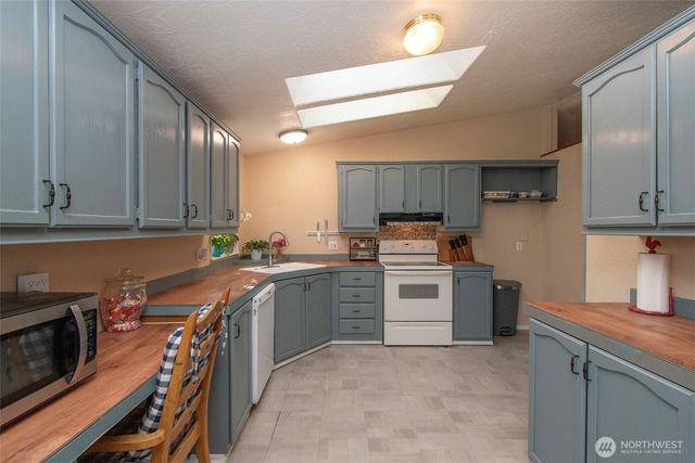 3222 Old Olympic Highway, Port Angeles, WA 98362