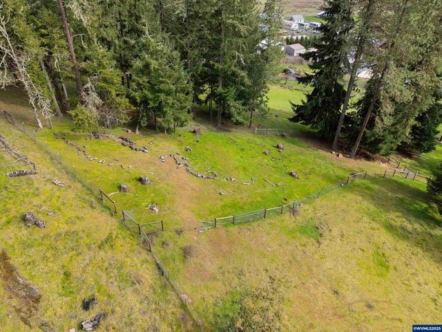 402 Northside Rd, Sutherlin, OR 97479