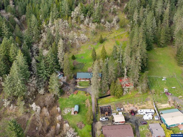 402 Northside Rd, Sutherlin, OR 97479