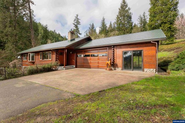 402 Northside Rd, Sutherlin, OR 97479