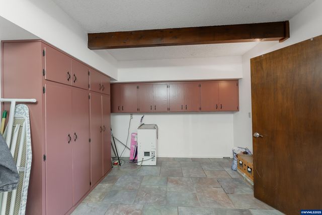 402 Northside Rd, Sutherlin, OR 97479