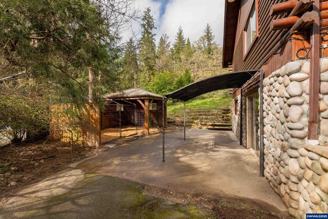 402 Northside Rd, Sutherlin, OR 97479