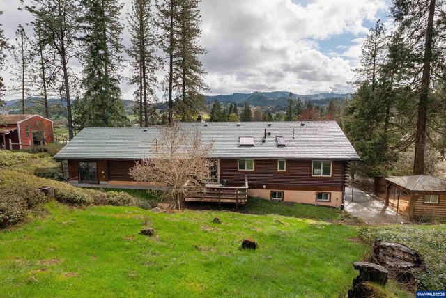 402 Northside Rd, Sutherlin, OR 97479